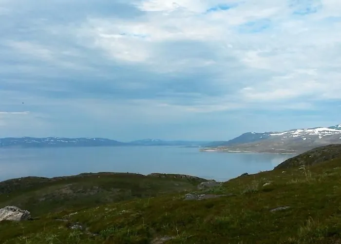 In Stunning Surroundings In Neverfjord * Hammerfest